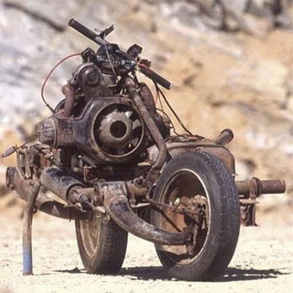 La storia di Emile Leray, che trasformò una 2CV in moto 